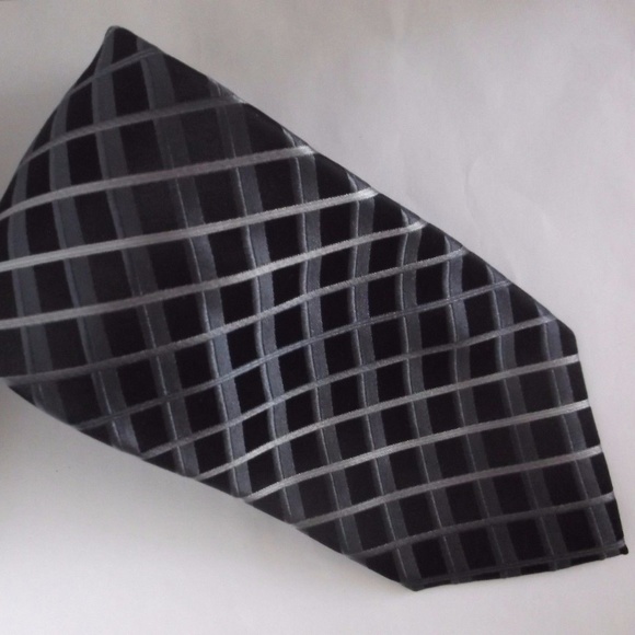 Kenneth Cole Reaction Men's Slim Iridescent Geo Tie Navy Size Regular